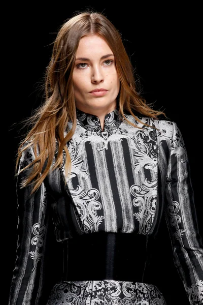 Look 72